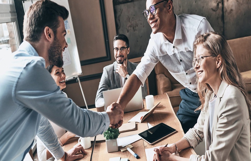 B2B Marketing Agency vs. In-House Team: Which is Best?